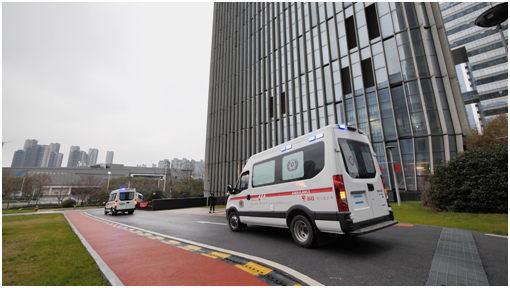 春天會來，櫻花會開 | 三輛負壓式救護車，第三